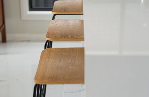 Austral House | Austral Spacious large 5 br home with Central AC