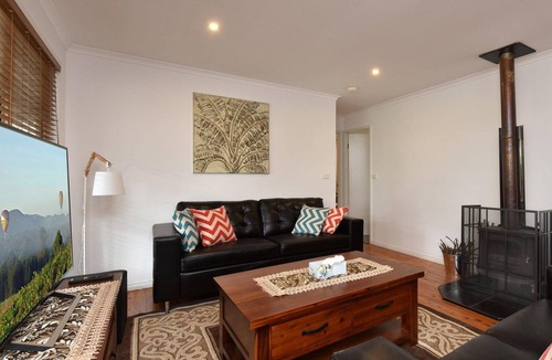 Ellalong Cottage | Australiana Cottages