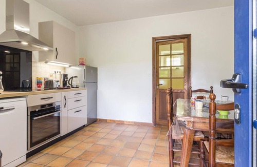 Saint-Laurent-de-Terregatte Cottage | Authentic 3-Bedroom House with Garden near Mont-Saint-Michel
