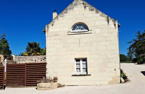 Les Ulmes Cottage | Authentic 2-bedroom gite ideally located for visiting Anjou with the family.