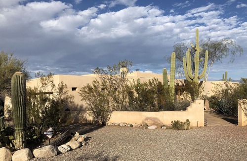 Cortaro House | Authentic Adobe Retreat at the No Way Dude Ranch