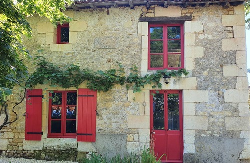 Saint-Laon House | Authentic and warm, Gîte de Marcoux