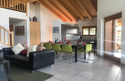 Veysonnaz Apartment | Authentic Apartment With Mountain View