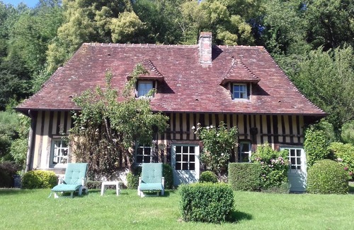 Saint-Hymer House | Authentic Auge house with pool in a beautiful park