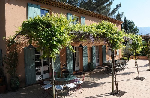 Le Tholonet House | Authentic Bastide in Aix en Provence Clim, Swimming pool, 5 bedrooms, 10 travellers