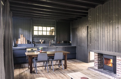 Saint-Remy-l'Honore Ski Chalet | Authentic cabin in the forest, 40mn from Paris