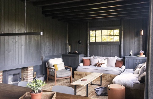 Saint-Remy-l'Honore Ski Chalet | Authentic cabin in the forest, 40mn from Paris