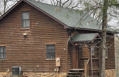 Bourbon Cabin | Authentic Cedar Cabin-Dogwood Cabin-with Pool near Blue Springs Ranch