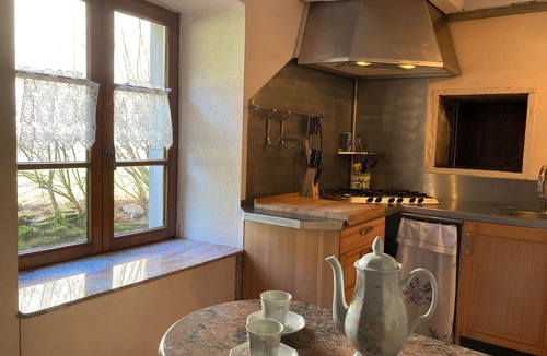 Esmoulieres Cottage | Authentic Charm at Saphoz Mill with Large Garden
