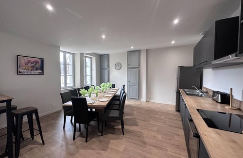 Theneuille Cottage | Authentic Charm in Theneuille, All Inclusive