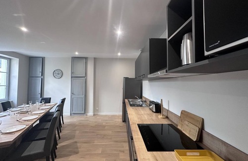 Theneuille Cottage | Authentic Charm in Theneuille, All Inclusive