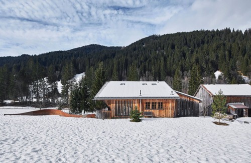 Feutersoey Ski Chalet | Authentic, comfortable chalet near Gstaad with breathtaking views