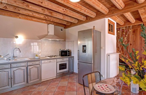 Saint-Julien-la-Vetre Cottage | Authentic cottage, pets welcome - 8 guests