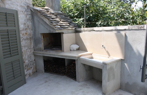 Splitska House | authentic Dalmatian stone house