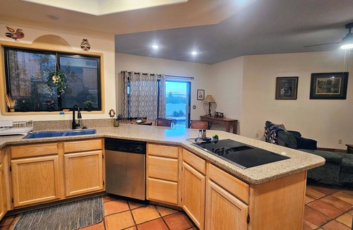 Pinnacle Peak House | Authentic Desert Vibes 3-bedroom house with pool & AC in charming Cave Creek
