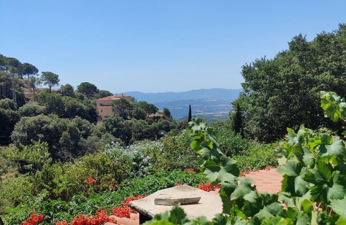 El Serrat de l'Ametlla Cottage | Authentic Catalan Home with Private Pool - Near Barcelona