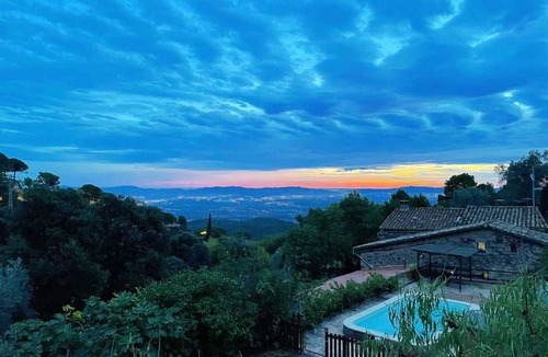 El Serrat de l'Ametlla Cottage | Authentic Catalan Home with Private Pool - Near Barcelona