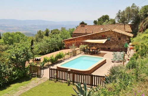 El Serrat de l'Ametlla Cottage | Authentic Catalan Home with Private Pool - Near Barcelona