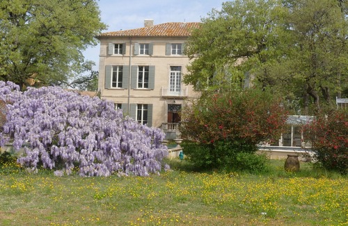 Le Pontet Villa | Authentic family home in the heart of Provence