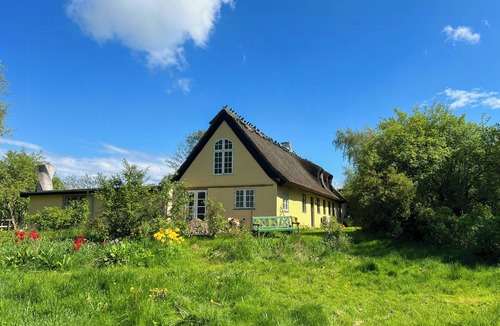 Askeby House | Authentic farmhouse on Møn with magnificent nature