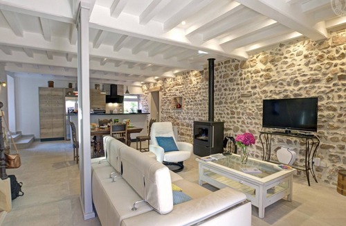 Notre-Dame-de-Boisset Cottage | Authentic cottage with spa and terrace in renovated barn