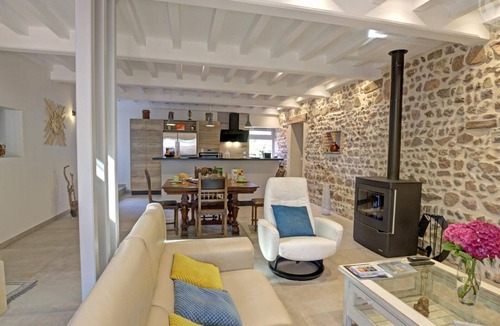 Notre-Dame-de-Boisset Cottage | Authentic cottage with spa and terrace in renovated barn