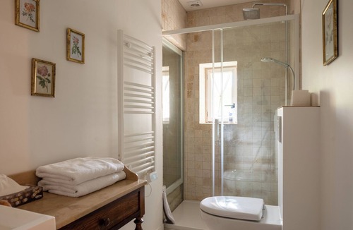 Baulne-en-Brie Bed & Breakfast | Authentic medieval seigniory. A timeless experience.