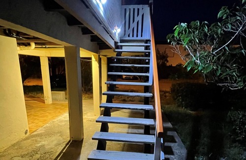 Gruissan Plage Ski Chalet | Authentic Gruissan chalet, 6 people, electric car socket