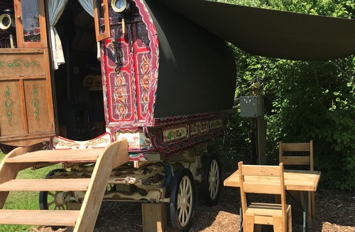 Whichford House | Authentic Gypsy Caravan with double bed