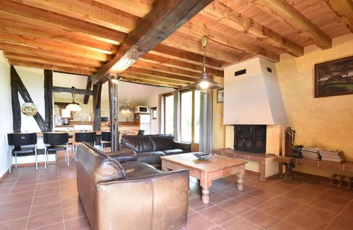 Oussoy-en-Gatinais House | Authentic holiday home in Oussoy-en-Gâtinais