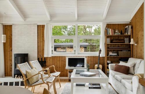Tuen House | Authentic Holiday Home Idyll Near Beach And Forest