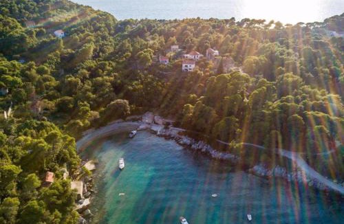 Kolocep Island House | Authentic house