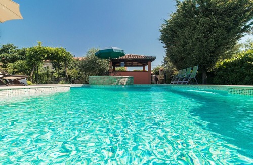 Valdebek Apartment | Authentic Istrian House - Apartment with saltwater pool- 15 min from Kamenjak