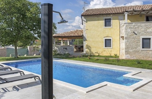 Orbanici Villa | Authentic Istrian Villa Ive with a swimming pool