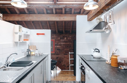 RopeWalks Apartment | Authentic Loft Apartment/Penthouse