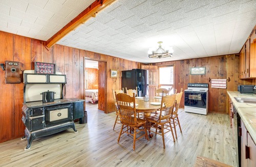 Pineville Cabin | Authentic Log Cabin in Pineville ~ 2 Mi to River!