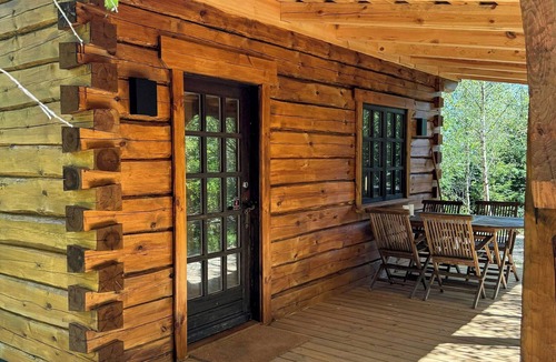 Ejstrupholm House | Authentic log cabin in forest near Ejstrupholm