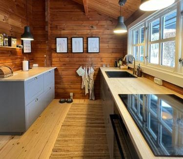 Hoensinge House | Authentic Log Cabin On Large Enclosed Natural Plot