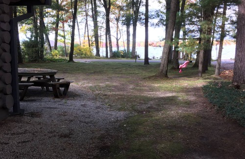 Baldwin House | Authentic Log Cottage on Wolf Lake