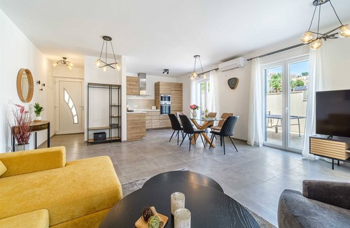 Splitska Villa | Authentic Luxurious Villa Janie