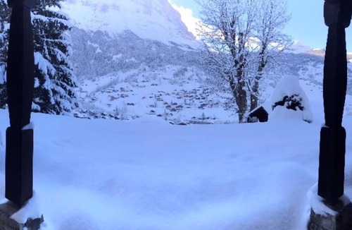 Grindelwald Ski Chalet | Authentic, luxuriously renovated Chalet rented as a whole (air-conditioning)