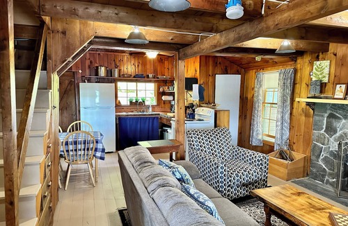 Fayette Cabin | Authentic Maine Cabin on Echo Lake