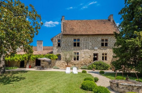 Birac-sur-Trec House | Authentic manor house with saltwater pool and French garden