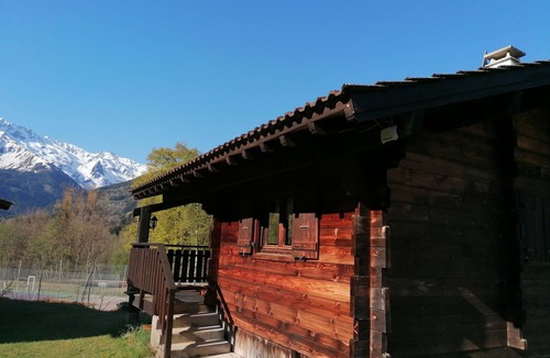 La Ferriere Ski Chalet | Authentic mountain chalet with view - sauna- Norwegian bath