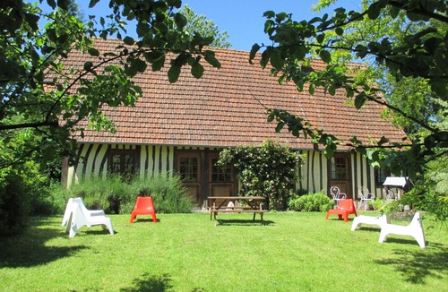 Offranville House | Authentic Norman half-timbered house