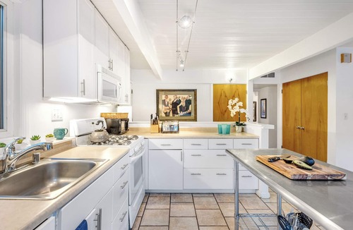 Racquet Club Estates House | Authentic Palm Springs/Secluded Pool & Spa