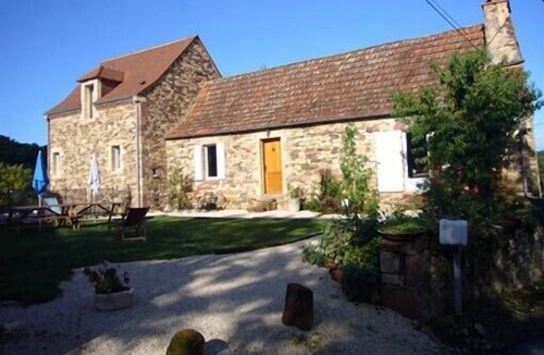 Doissat Cottage | Authentic Périgourdine stone house (comfort and pool)