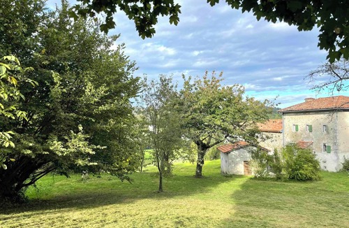 Saint-Lizier House | Authentic, rustic farmhouse in the heart of the Ariege Pyrenees