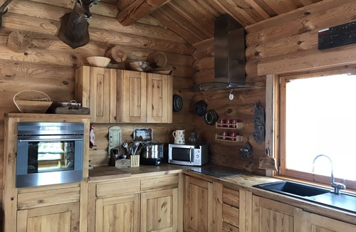 La Joue du Loup Ski Chalet | authentic Scandinavian log cabin