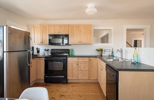 Western Shore House | Authentic South Shore Farm House